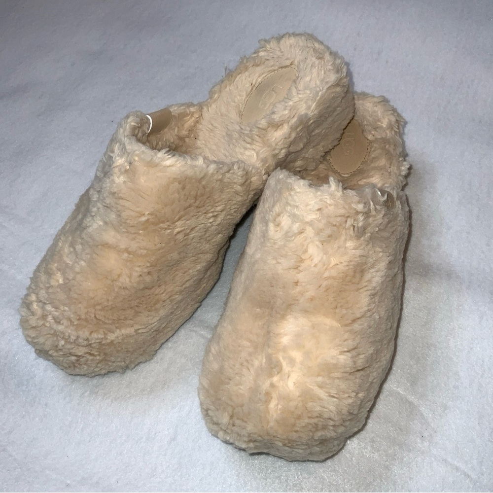 Ugg Womens Fuzz Sugar Clog Size 9 - image 2